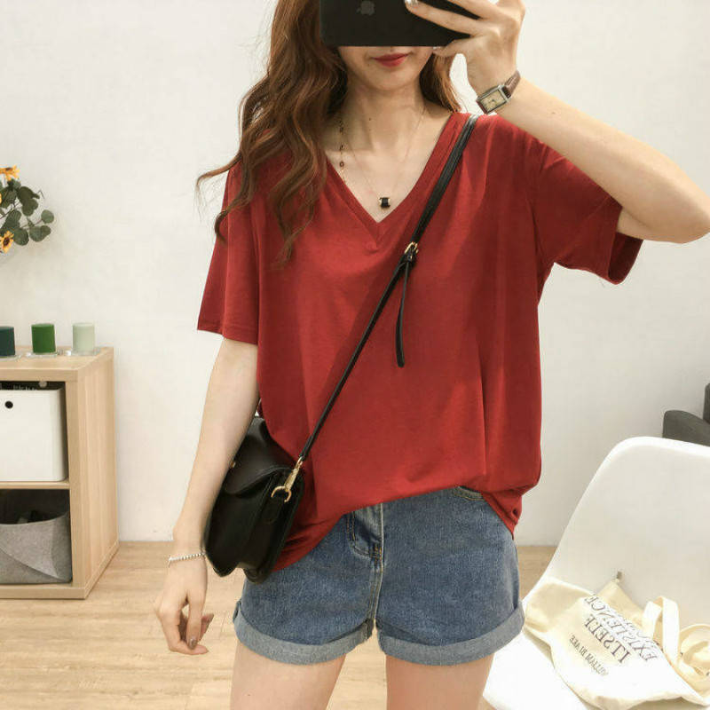【Plus Size】เสื้อยืดคอวี แขนสั้น ทรงหลวม สีพื้น แฟชั่นสําหรับผู้หญิง (40-150 กก.) พร้อมส่ง