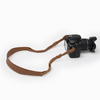 labrador WALKER camera strap M#3 สายกล้องแบบคล้องคอ (LAA137)