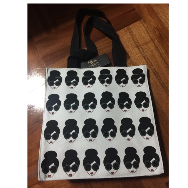 [ของแท้]  กระเป๋า Starbucks alice + olivia & Starbucks Tote Bag ถุงผ้าขนาด 8×10 นิ้ว Limited เป็นลาย