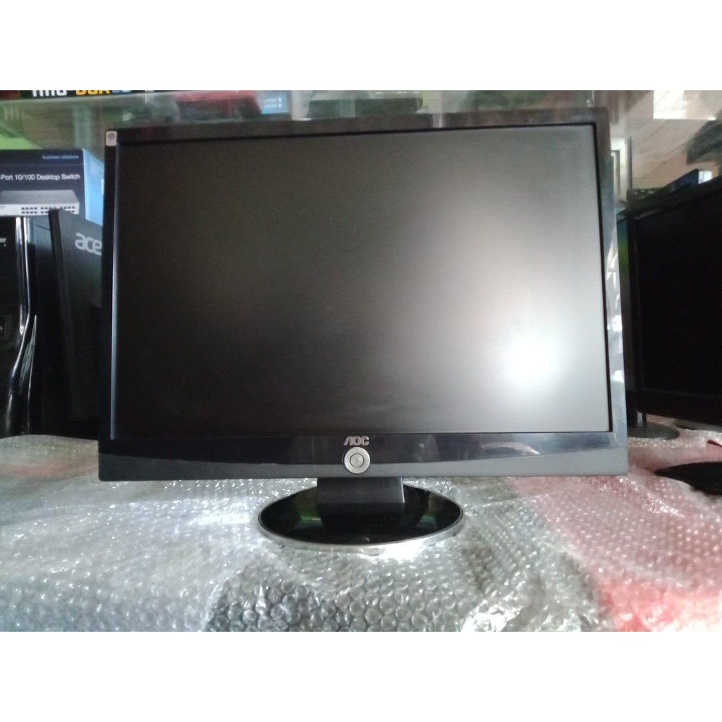 จอคอม22" ยี่ห้อ AOC LCD AOC 2217V 22" WSXGA+ 1680 x 1050 5 ms D-Sub, DVI-D LCD Monitor