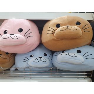 พร้อมส่ง!! ตุ๊กตาแมวน้ำ ตุ๊กตาอุ้งๆ แมวน้ำ ใยไมโคร ขนาด 40cm (วัดจากปากถึงปลายหาง)