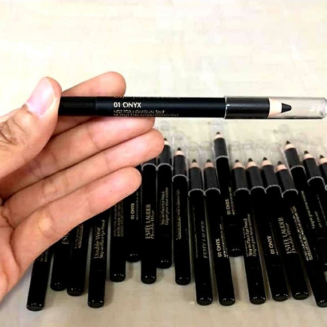 Estee Lauder Double Wear Stay-in-Place Eye Pencil 01 Onyx 

ขาย 350 บาท