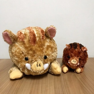 [ขายคู่] ตุ๊กตาหมูป่า ลูกหมูป่า Boar Wild Pig ตุ๊กตาหมูป่า สีน้ำตาล ตุ๊กตาหมูน้อยน่ารัก ตุ๊กตาลูกหมูป่า Wild Boar Plush