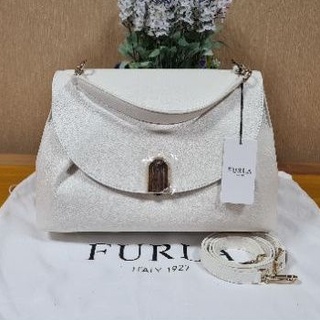 NEW! FURLA Leather top handle 13" - Talco