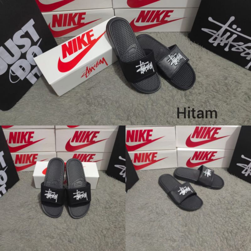 รองเท้าแตะ Nike Benassi X Stussy Black White ดั้งเดิม