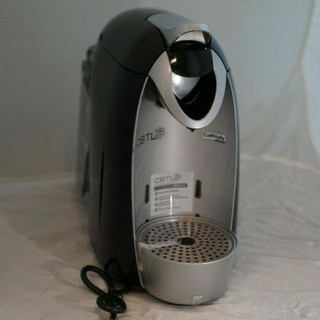 Capsule coffee machine