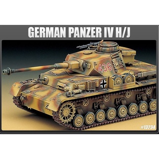 Aademy 13234 GERMAN PANZERKAMPFWAGEN IV 1/35