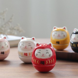 แมวกวัก แมวนำโชค แมวโชคดี lucky cat ตุ๊กตาล้มลุก