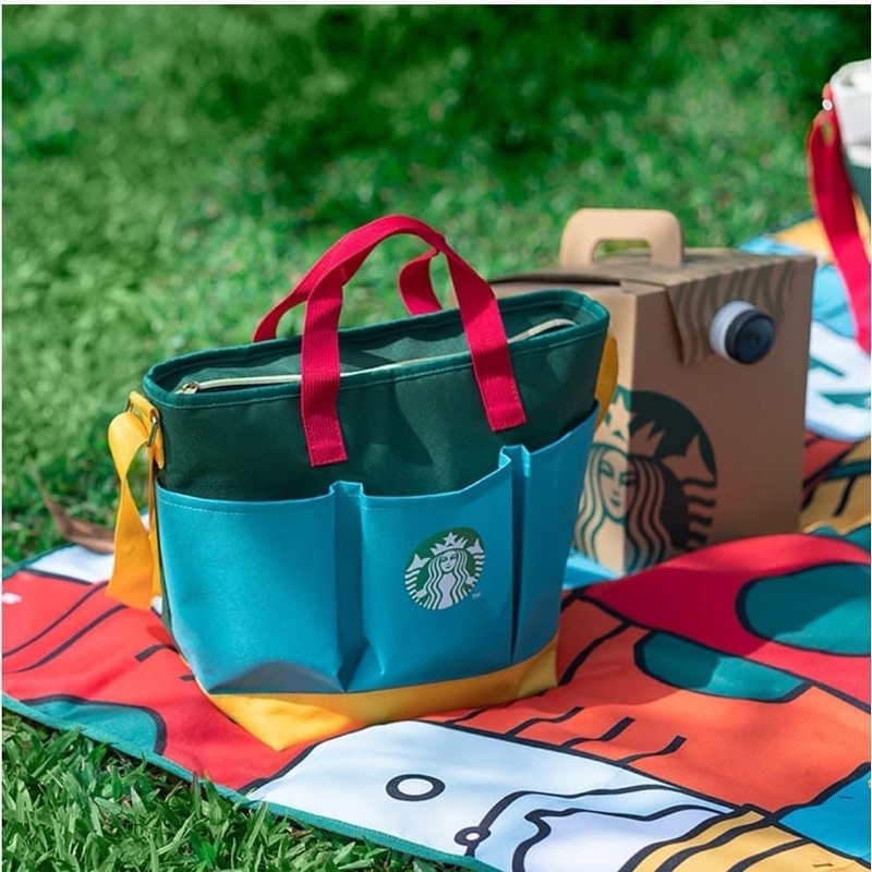 กระเป๋าเก็บความเย็น cooler bag Starbucks collection Singapore