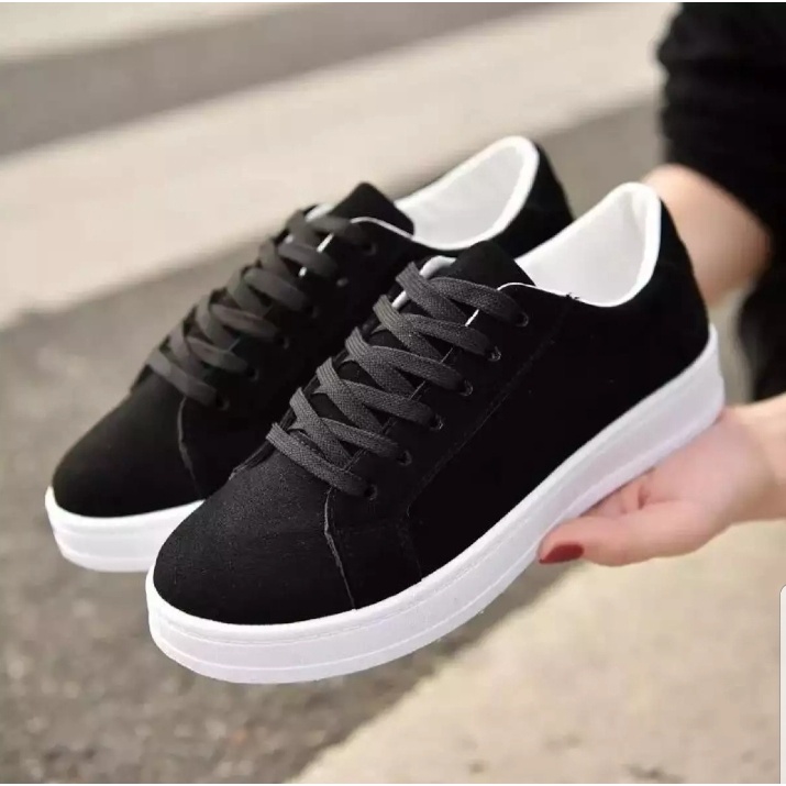 BLACK TEENAGE SNEAKERS / รองเท้าผ้าใบผู้หญิง / รองเท้า SCHOOL