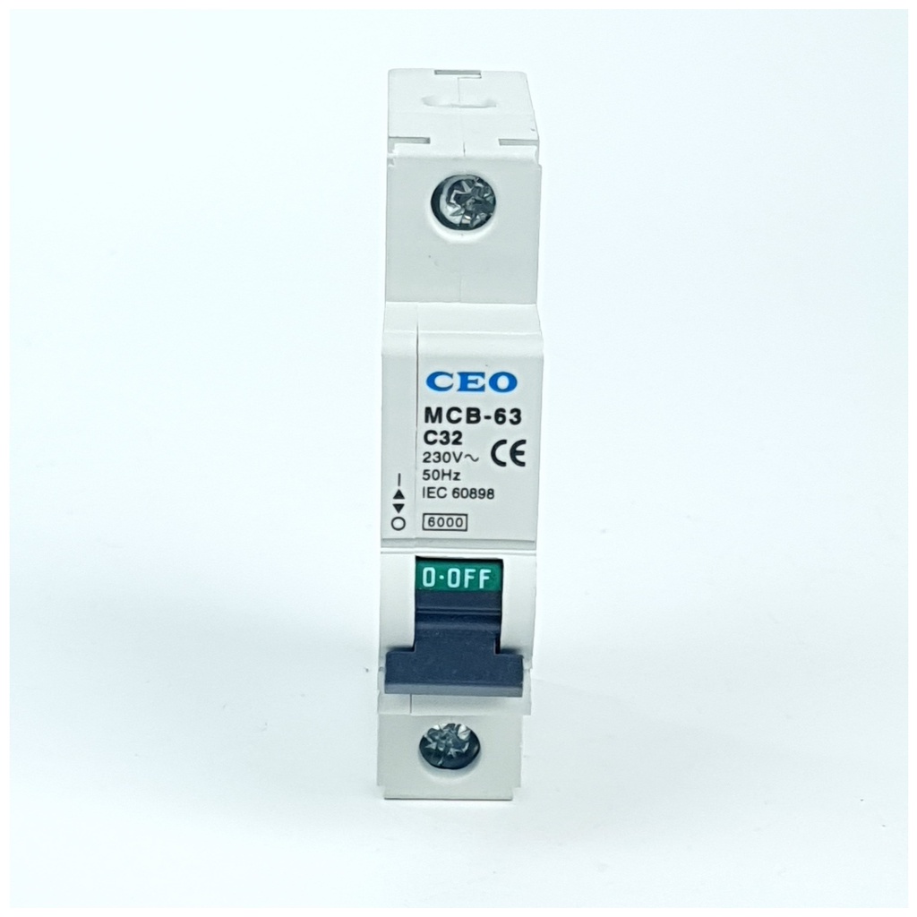 CEO ลูกเซอร์กิต 32A รุ่น MCB-1P32A สีขาว