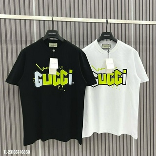 เสื้อยืดแขนสั้นลําลอง พิมพ์ลายโลโก้ GUC ขนาดใหญ่ คุณภาพสูง เหมาะกับการเล่นกีฬา แฟชั่นคู่รัก สําหรับผู้ชาย และผู้หญิง ไซซ์ XS - 3XL