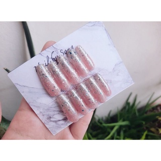 เล็บเจลปลายกากเพชร โคนชมพู ติดแล้วมือขาว สวยเซ็กซี่มากๆ