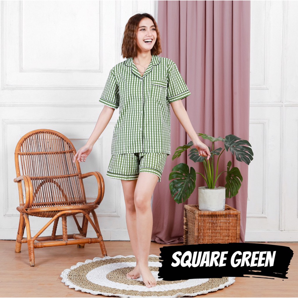 KATUN SQUARE GREEN CPD ชุดนอนสตรี / ชุดนอนวัยรุ่น ผ้าคอตตอนธรรมดา พรีเมี่ยม เท่