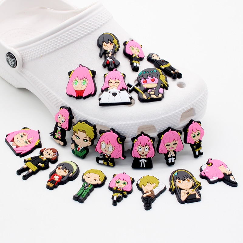 Crocs Pin น่ารัก Jibbitz Spy family ตัวการ์ตูนอะนิเมะ 1pcs shoe charms DIY ที่ถอดออกได้ decorate รองเท้าแตะ การ์ตูน accessories รองเท้าเด็กของขวัญคริสต์มาส