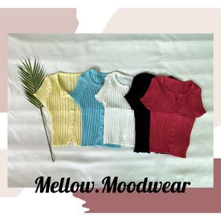 พร้อมส่ง เสื้อครอปไหมพรม สีลูกกวาด สายเกา สีสันสดใส OLIVIA Sweet style crop top