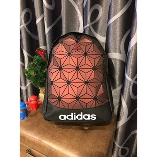 🎊💖🌇🚜@1,070.-📍(ลดพิเศษ 7 %) 💯 🛒🛒Big Discount 2022🛒🛒Adidas Originals 3D Backpack