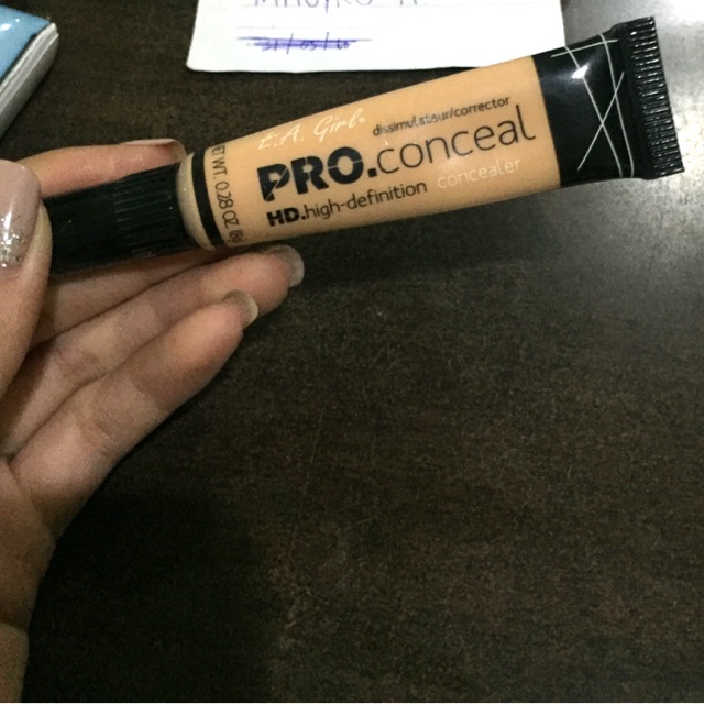 La girl pro concealer #light ivory
