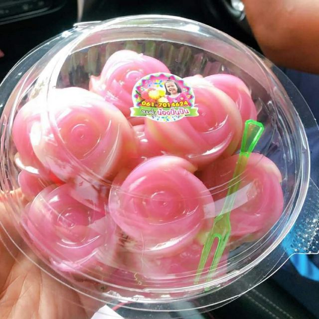 กล่องพลาสติกใส R4  กล่องทรงกลม สวย สีใส เหมาะสำหรับใส่อาหารได้ตามที่คุณต้องการ แพคละ 50 ใบ