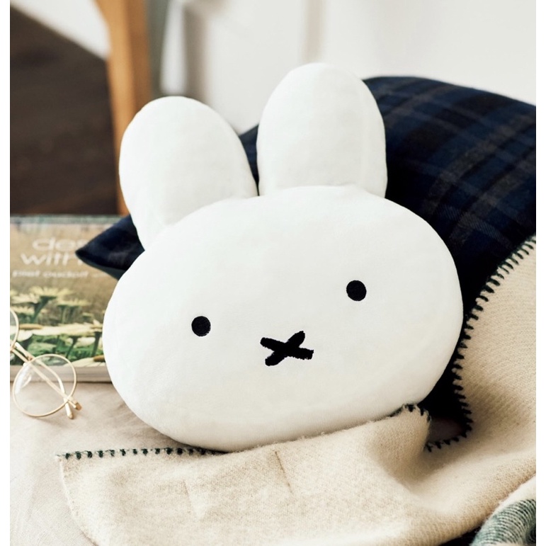 หมอน Miffy จากญี่ปุ่น