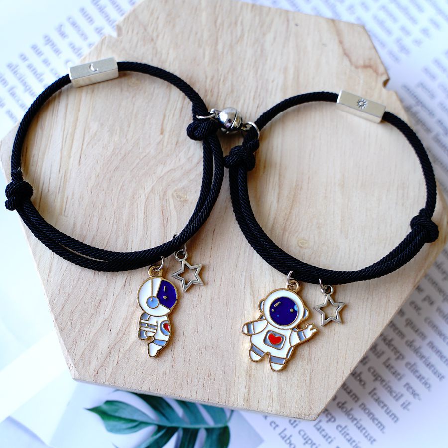 Singul Temperament Love Flying Astronauts Milan Rope Bracelet Gelang Lovers Magnetic Buckle Astronau