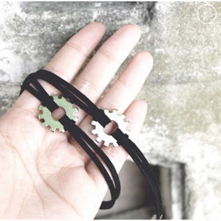 (สั่งทำ 1-2 วัน) Gear จี้เกียร์สีเงิน! เชือกหนังชามัวร์