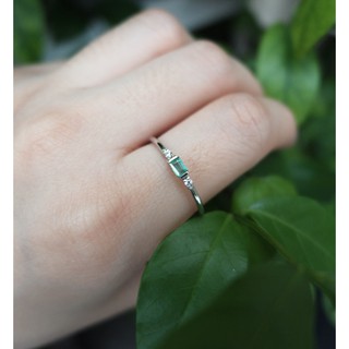 nevernjewelry / แหวนมรกตแท้/ แหวนbaguette / แหวนมรกต / แหวนพลอยแท้ / emerald baguette ring / gemstone baguette ring