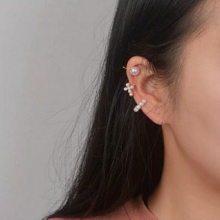 ○+ ต่างหูหนีบไข่มุกเซ็ท • Pearl Ear cuff Set