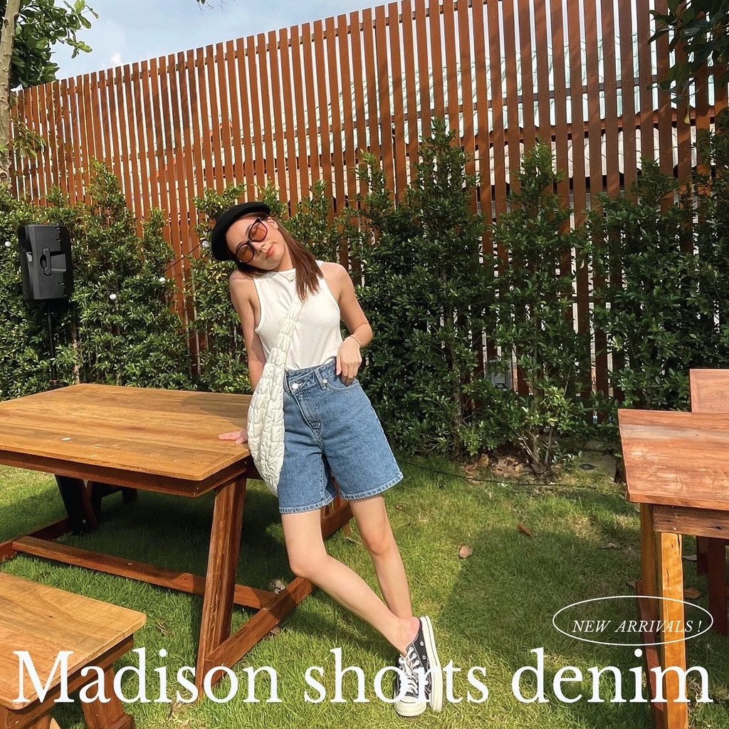 TGDA.CO - กางเกงยีนส์ขาสั้น Body girl รุ่น Madison short denim (พร้อมส่ง)