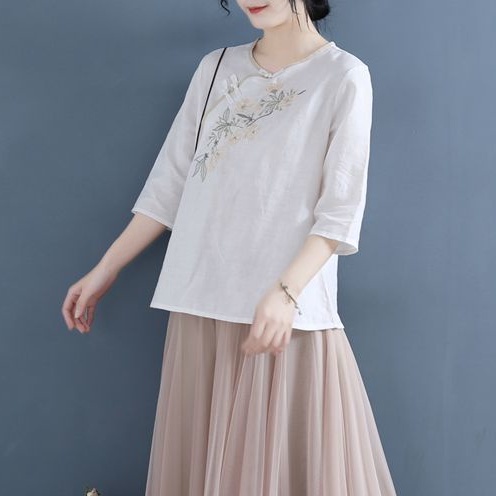 Lotus FASHIONSHOP เสื้อเบลาส์ ปักลาย สไตล์วินเทจ พลัสไซซ์ สําหรับผู้หญิง CAL1371 - คอลเลกชันใหม่ - รูปที่ 4