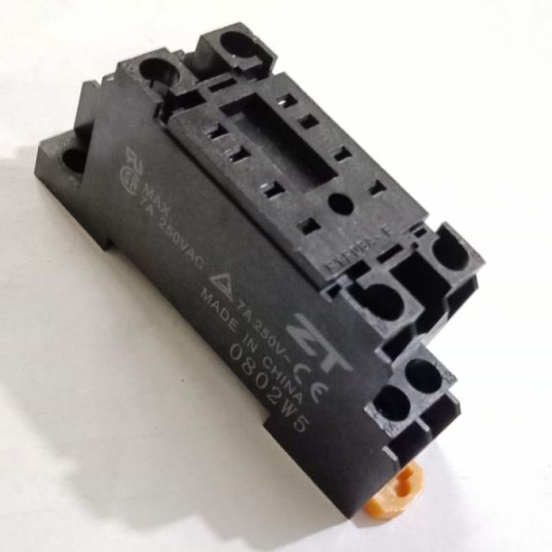 PYF08A-E ซ็อกเก็ต รีเลย์ 8ขา สำหรับMY2,H3Y-2 SOCKET RELAY ZTสินค้าคุณภาพราคาย่อมเยาว์(แพ็คละ10ตัว)