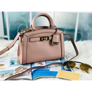 กระเป๋าMK แบรนด์เนม สวยหรูดูดี ราคาได้ 3,890-