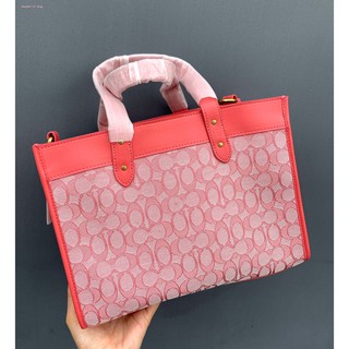 (แท้ 💯%‼) COACH TOTE FIELD JACQUARD BAG