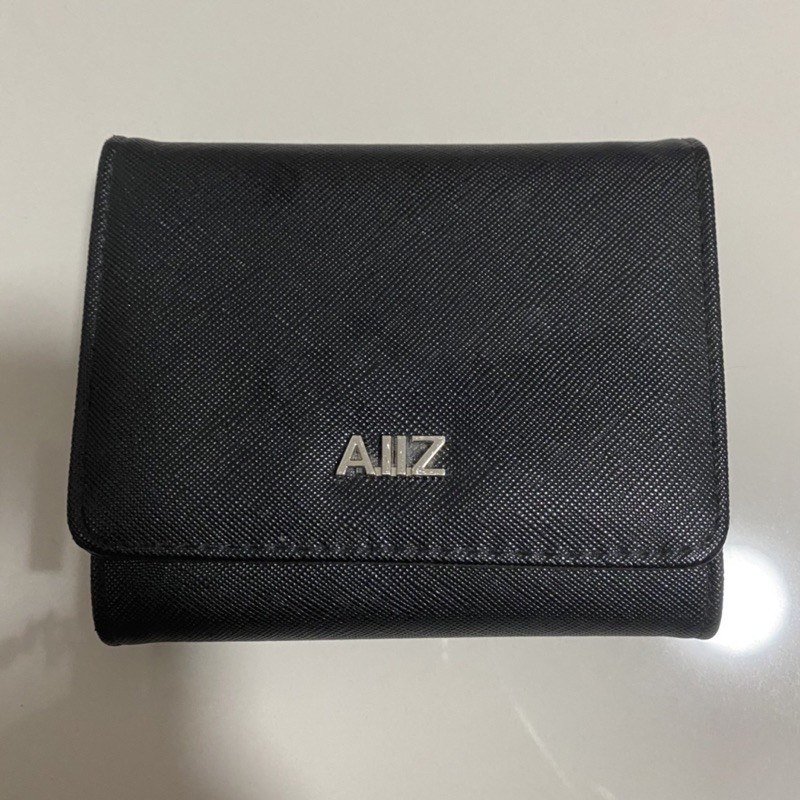 กระเป๋าสตางค์ AIIZ มือสอง
