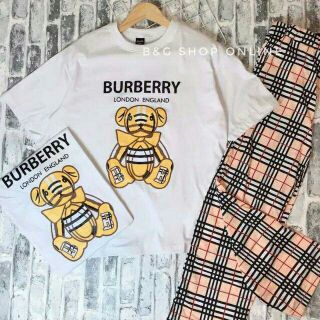 เสื้อยืดสกรีนหมีBB + กางเกงลายสก็อตบลูเบอร์รี่ ทรงโอเวอร์ไซร์ งานสกรีนดีมาก เนื้อผ้าคอตตอน100%เสื้อพร้อมกางเกงสุดฮิต