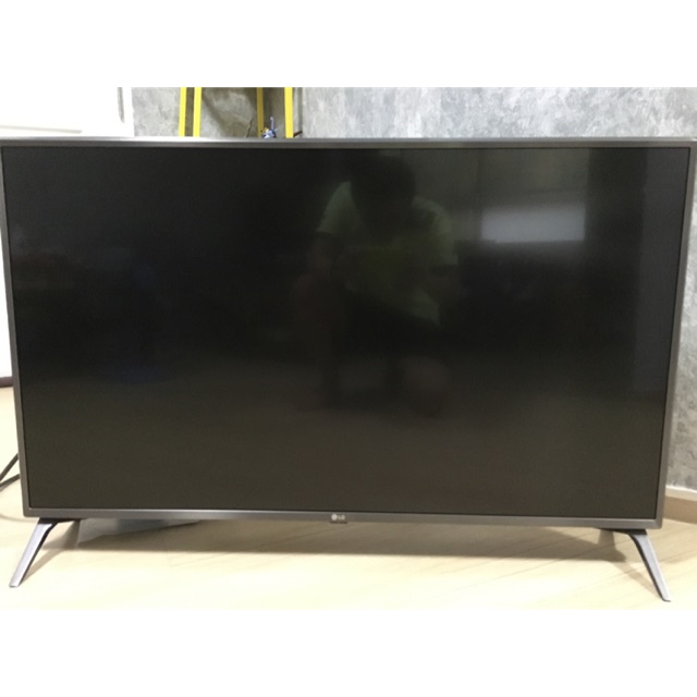 LG UHD TV 4K Smart TV 43UJ652T (2017) (มือสอง) พร้อม Magic Remote