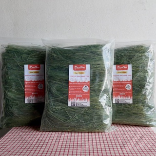 หญ้าทิโมธีเส้นยาว - Timothy hay long type by Merryn Exotic (500G)