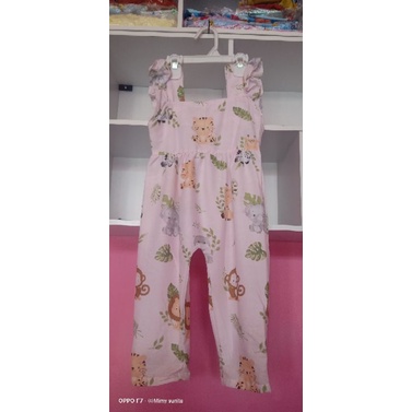 จั๊มสูทของ LUNA LUNA