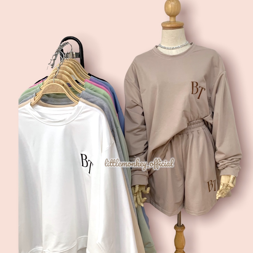168 บาท 2547 BT BASIC GIRL  OVERSIZED SWEATER   เสื้อ sweater ทรงหลวม ปัดลายโลโก้ที่อกซ้าย ใส่สบายๆได้หลายลุค Women Clothes