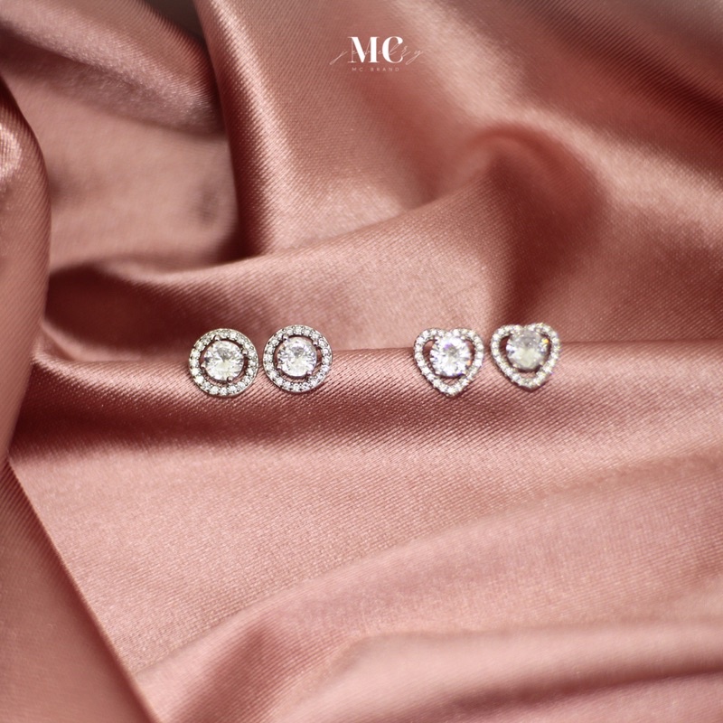 MCbrand.Jew ต่างหูเงินเเท้92.5%เพชร CZ เล่นไฟมากหรูหรา ขนาด8 มม ใส่ติดตัวได้ มีใบรับประกันสินค้า