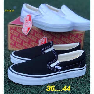 รองเท้าผ้าใบ Vans Classic Slip-On สินค้าพร้อมกล่อง