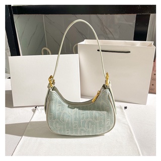 Lisa bag รุ่นลายสีฟ้าแบบใหม่ สวยมาก💙💙