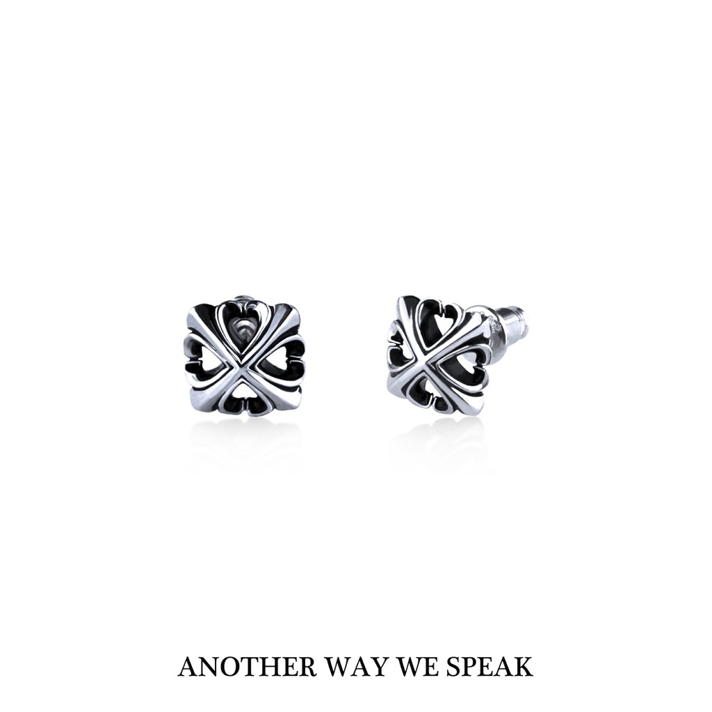 ANOTHER WAY WE SPEAK ต่างหูเงินแท้ รุ่น CRUCIFIX IV สีเงิน