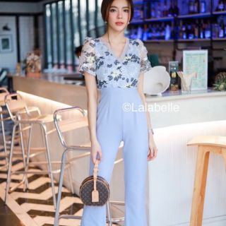 จั้มสูทกางเกงขายาวคอวีแขนสั้น