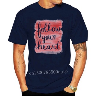 ROUND คอลูกเรือเสื้อยืดแขนสั้น พิมพ์ลายตัวอักษร Follow Your Heart 90s สไตล์คลาสสิก ไม่ซ้ําใคร เหมาะกับฤดูร้อน สําหรับผู้