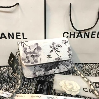 Chanel woc