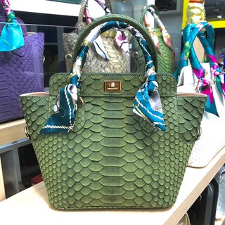 กระเป๋าสะพายข้างหนังงูแท้ mini python bag กระเป๋าสะพายผู้หญิงหนังงู