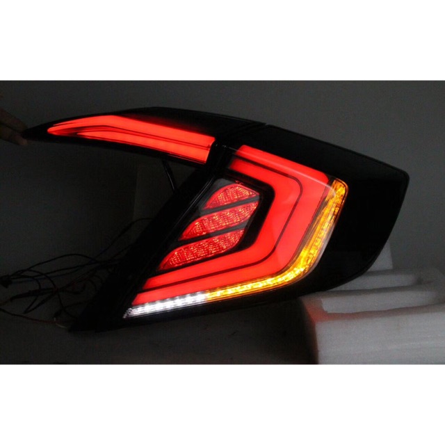 Pre-Order ไฟท้ายแต่งรถ civic fc สีแดง