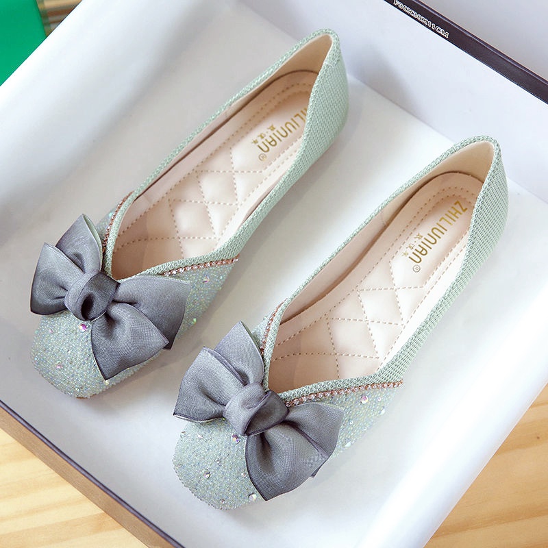 ด้านล่างแบนลื่น rhinestone โบว์ตกแต่งแฟชั่นรองเท้าผู้หญิงระดับไฮเอนด์ที่มีคุณภาพดี