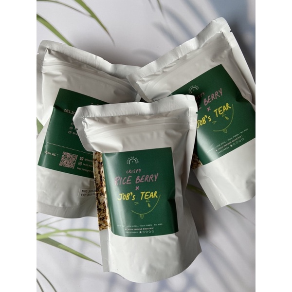 ขนมคลีน Riceberry X Job’s tear ข้าวไรซ์เบอร์รี่กรอบผสมลูกเดือย (3 ซอง)